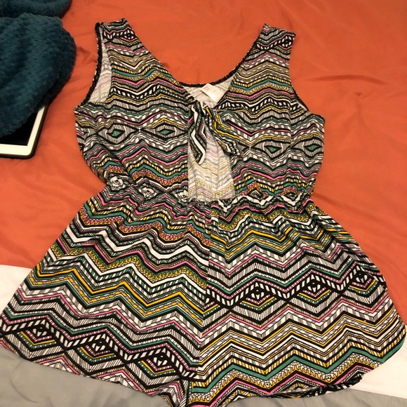 Romper - Picture 2 of 2